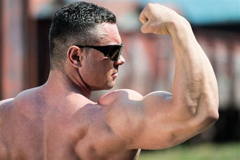 Premium Photo | Very strong