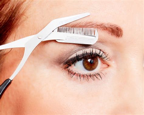 EYEBROW TRIMMING SCISSORS - Hollywood Browzer