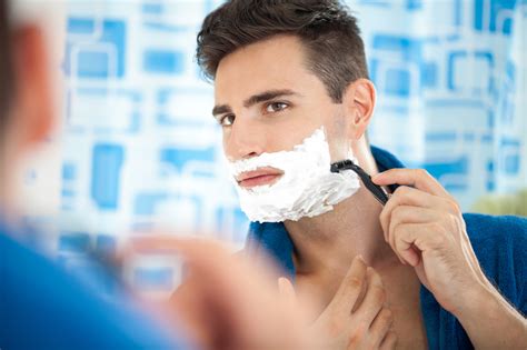 A Guy’s Guide to Choosing the Best Razor for Your Perfect Shave