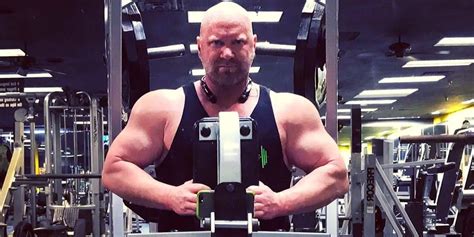 How can diet & exercise naturally boost testosterone for peak male performance?