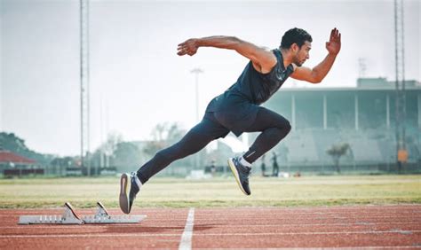 2,661,600+ Athlete Stock Photos, Pictures & Royalty-Free Images - iStock