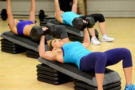 What advanced intensity techniques truly break muscle growth plateaus for men?