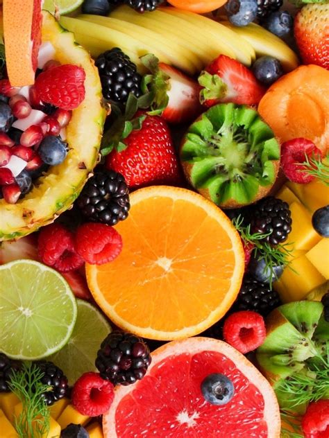 7 Foods That Can Help Fight Ageing