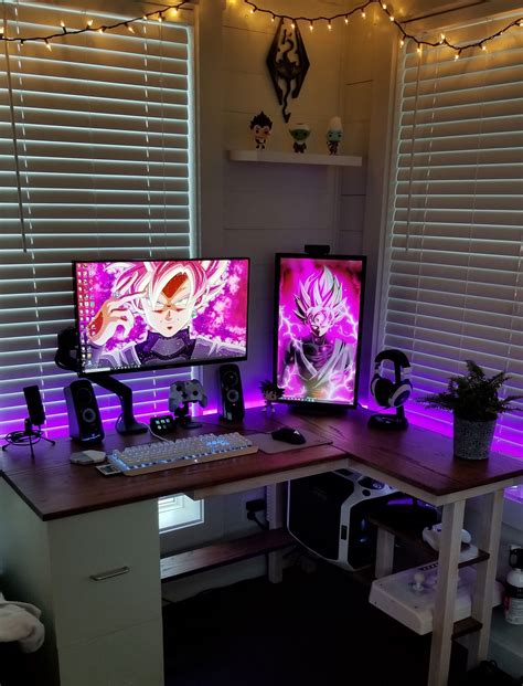 Streaming And Work Desk Setup By Julio - Julio desk setup is mainly for ...