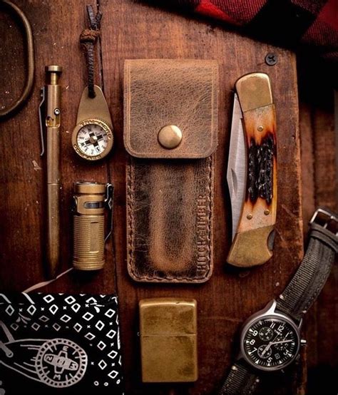 Pin by Sans on Edc gear | Edc bag, Leather edc, Leather