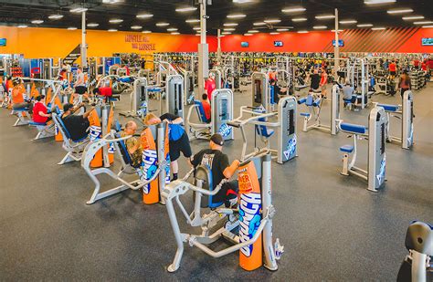 Stratford, ON | Crunch Fitness
