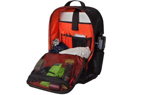 Modular commuting system features bike bags that attach to a backpack