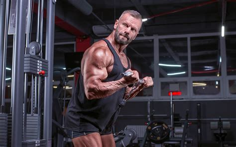 Overcoming Plateaus: How to Keep Progressing in Your Fitness Journey