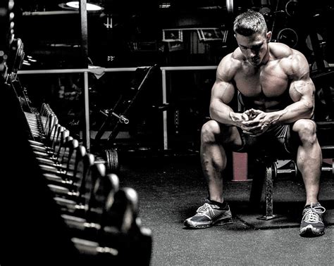 Mind Muscle Connection: How to Strengthen It - The Barbell