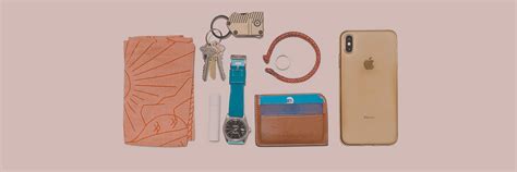 10 Everyday Carry Essentials Every Guy Will Appreciate · Effortless Gent