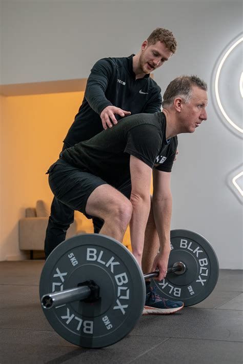 What Weights Should I be Lifting In The Gym? - INTENT91