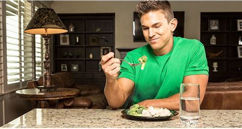 What targeted nutrition fuels men’s peak performance, strength, and focus?