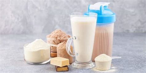 Meal replacement vs protein shake: What's the difference? | The ...