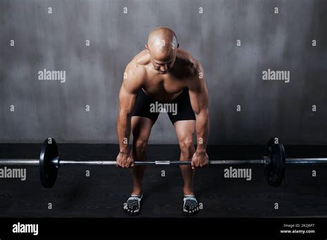 Lifting figure hi-res stock photography and images - Alamy