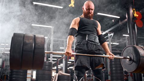 The 10 Best Strongman Exercises (and Alternatives) for Beastly Strength ...