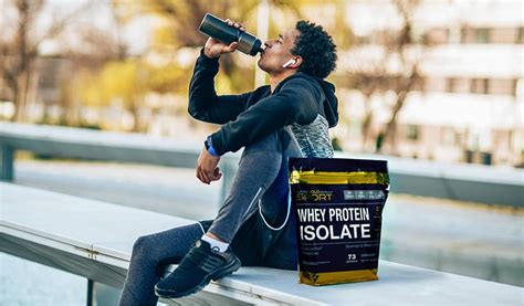 A Strength Coach Shares His Top Pre-Workout Nutrition Tips｜ iHerb Blog