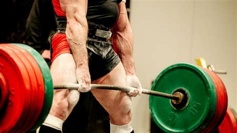 Strength vs. Power: The 5 Major Differences - Lift Big Eat Big