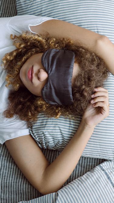 How Much Sleep Do You Need To Build Muscle? – ZOZOFIT