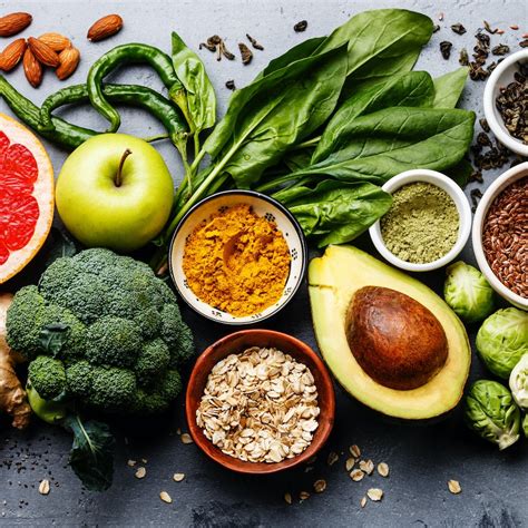 What nutrition plan fuels all-day energy and sharp focus for peak performance?