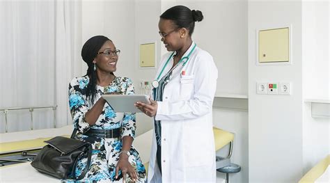 How Physicians are Using AI to Improve Healthcare Outcomes