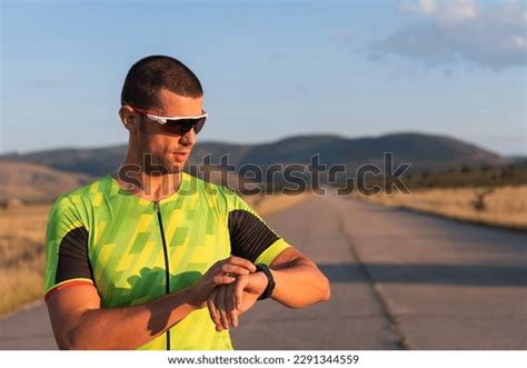 18 Athlete Performance Metrics Images, Stock Photos & Vectors ...