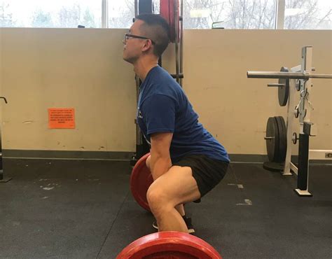 Round Back Deadlift