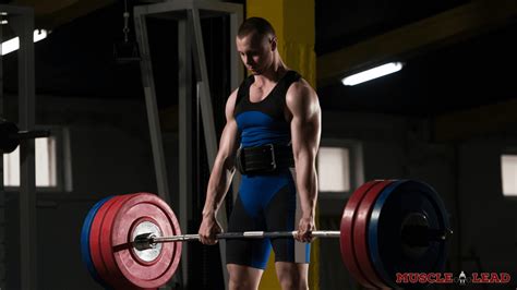 How to Breathe During Deadlift – The Proper Way