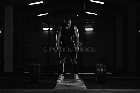 Athlete of Powerlifter Attempt Deadlift a Heavy Barbell Stock Image ...