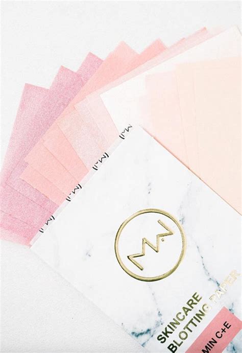 What Are Blotting Papers Good for & How to Use Them?
