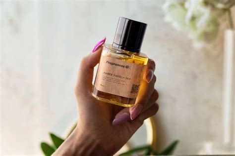 How to Apply Perfume Like a Pro: Tips and Tricks - Fragrances Oil