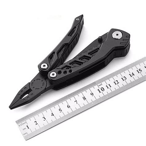 Do More with Your Everyday Carry with 10-in-1 Multi Tool – GizModern
