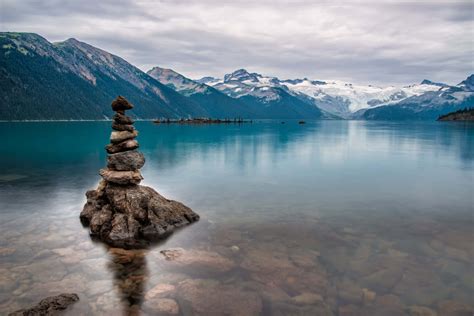 Download Relax into a peaceful moment | Wallpapers.com