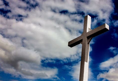 READY TO BE OFFERED: Beauty is a Cross