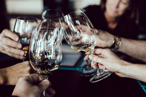 Make Your Drinking Sessions More Fun and Satisfying - DrinkedIn Trends