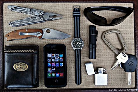 Everyday Carry - everydaycarry.com/Carpenter - My Everyday Carry