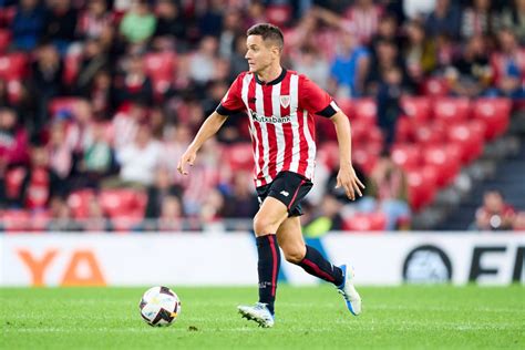Official | PSG midfielder Ander Herrera makes permanent move to ...