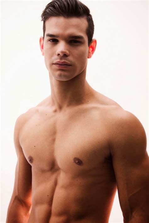 Mister Men Universe Perú Joel Farach by Tino Vargas - Fashionably Male