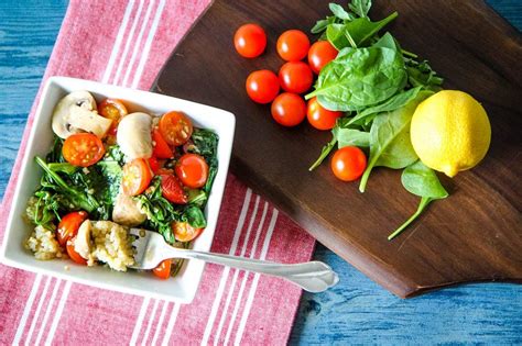 How to Make Quinoa in the Rice Cooker - MomAdvice
