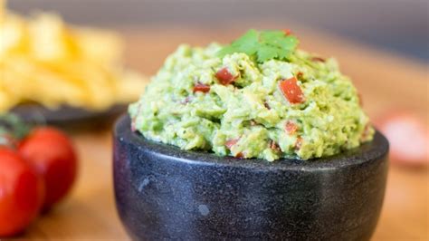 Holy chunky guacamole! • Electric Blue Food - Kitchen stories from abroad