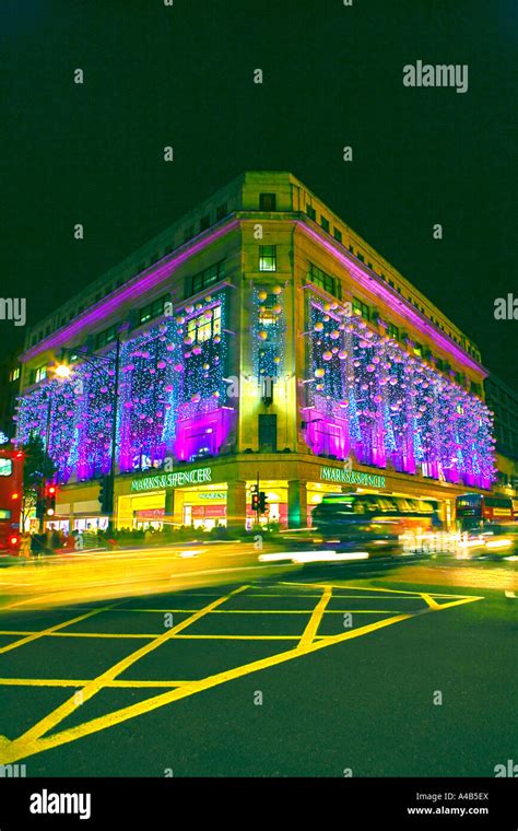 London store pre christmas hi-res stock photography and images - Alamy