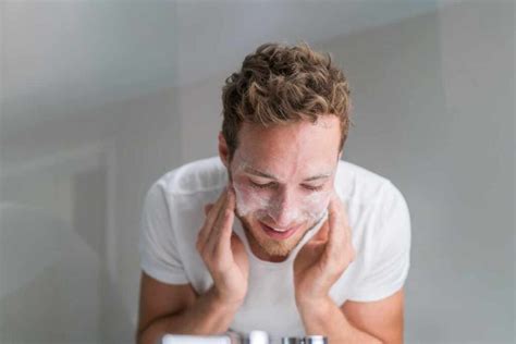 Importance of Facial Exfoliation in Men's Routine
