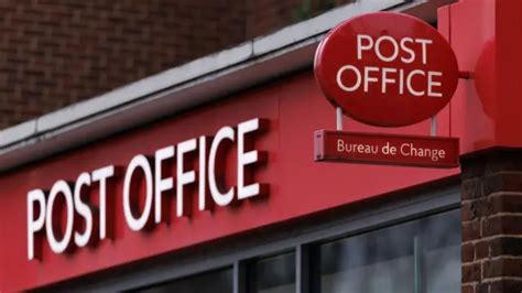 İngiltere'de Post Office skandalı: Hükümet 1000'e yakın postane ...