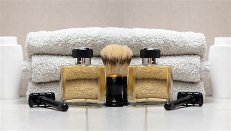 Soothing Herbal Aftershave: Easy DIY for Sensitive Skin (2025)