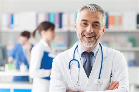 12 Insider Tips for Choosing the Best Primary Care Doctor | Reader's Digest