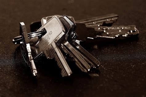 A GEEK DADDY: GET KEY SMART