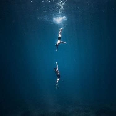 How Do I Get Over My Fear Of Deep Water? (Tested methods) - Chase the Water