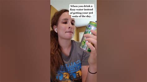 Choosing fizzy water over soda: a healthier swap?#healthylifestyle #healthydrinks - YouTube
