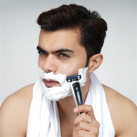 Shaving 101: Step by Step Guide for that perfect shave - Hajamat