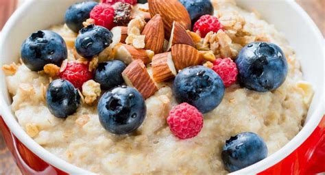 Fruit + Nut Cinnamon Oatmeal | Greater Cleveland Food Bank
