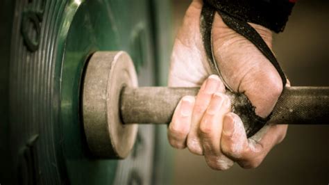How to properly warm-up for heavy lifting workouts?